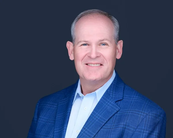 Professional real estate headshot example 4 - Villanova photography by Images by IBA